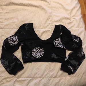 Rare lululemon dance crop top shrug